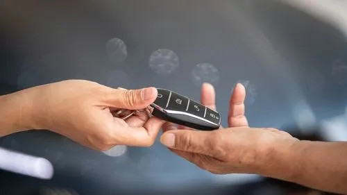 ¿Puede rentar un auto con un DWI?